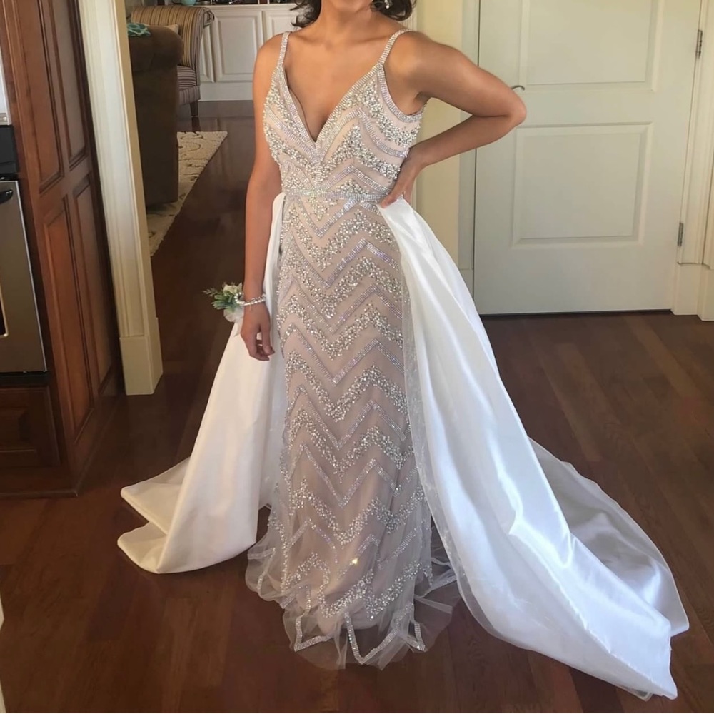 Prom Dress With Train and Pearl Details - Picture 1 of 5
